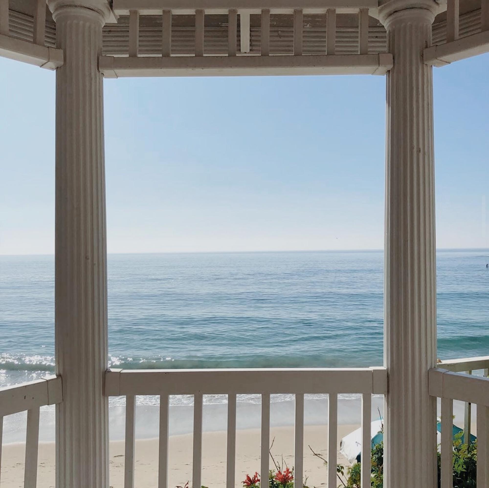 Capri Laguna Gazebo